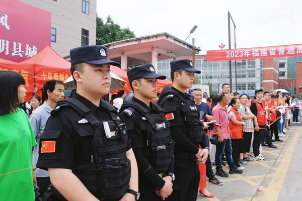 “警”紧相伴 守护梦想！(图4)