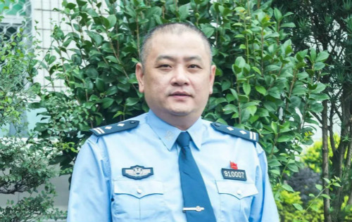 杨局_meitu_1.jpg