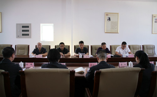 会议现场_meitu_3.jpg