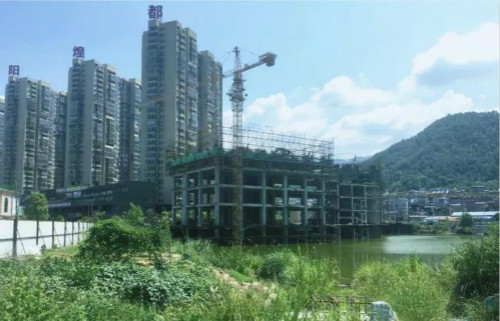 宁德法院妥善处置福安金瑞商业广场烂尾楼案。_meitu_8.jpg