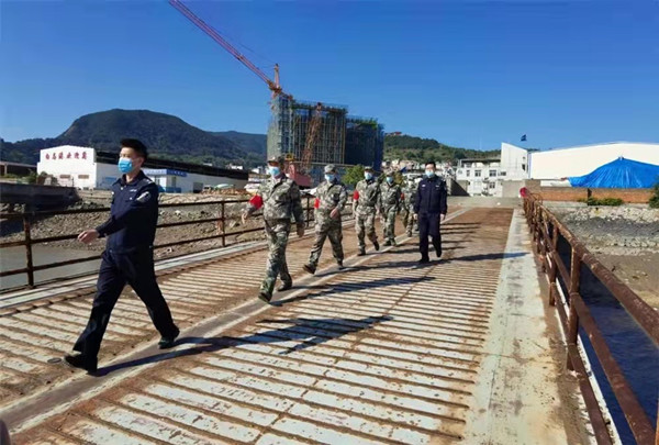 福安市唱响打击涉海偷私渡专项行动“三部曲”管住人 看住船 守好线(图2)
