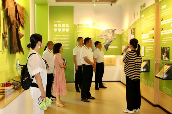 市委政法委党支部开展“追寻领袖在宁德的足迹”主题党日活动(图3)