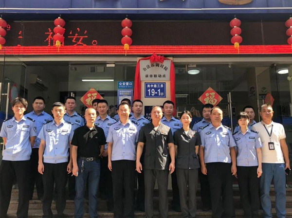 1-220HQQ30b33.jpg