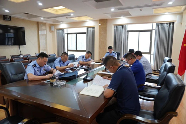 1-220R6155HV57.jpg