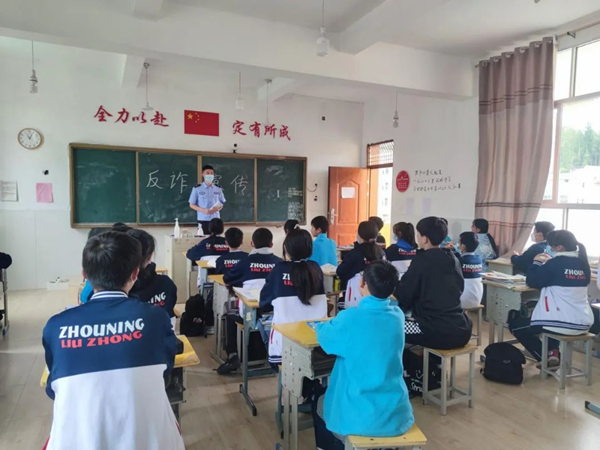 1-220914154414b3.jpg