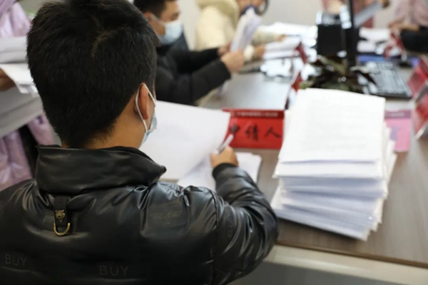 农民工利益大于天！蕉城法院为203名农民工讨薪撑腰(图3)