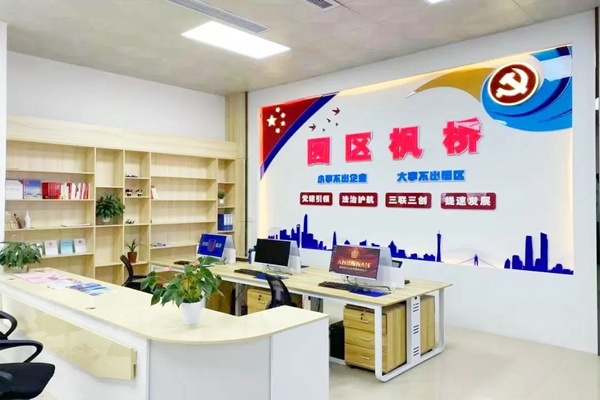 1-2305111P945c8.jpg