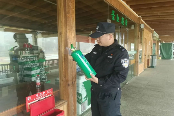 融合式旅游警务这边“枫”景正美(图3)