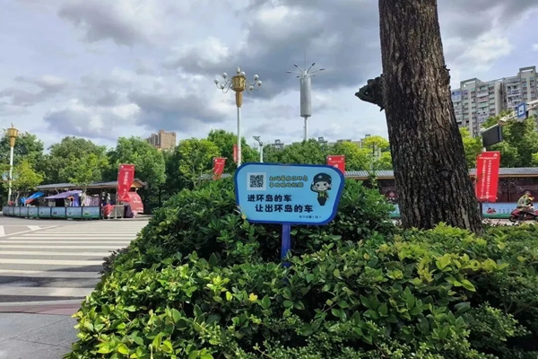 1-230P916215U05.jpg