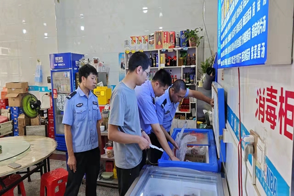 做好食品药品安全工作 保障“舌尖上的安全”(图1)