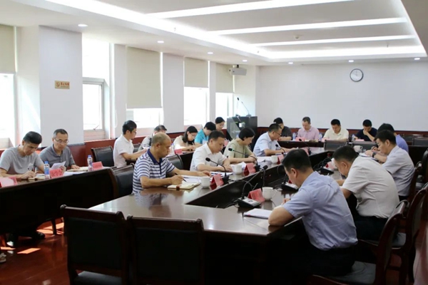 市委政法委召开委务会（扩大）会议(图2)