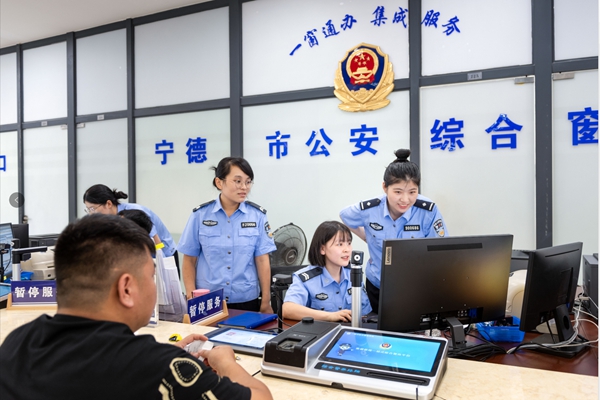 1-2311201H93X57.jpg