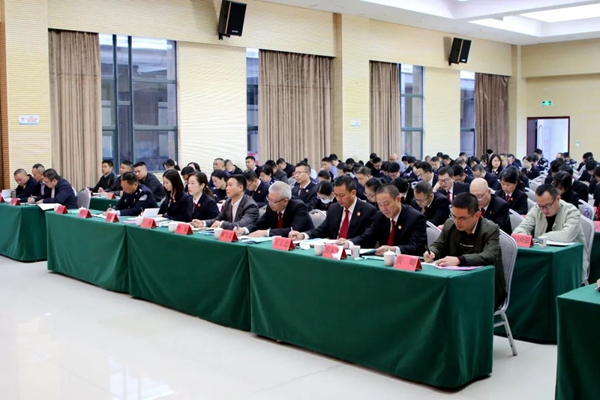 1-23112GG053295.jpg