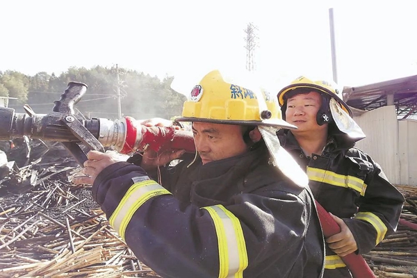 林高贵、郭建宁：守护家乡的平安卫士(图3)