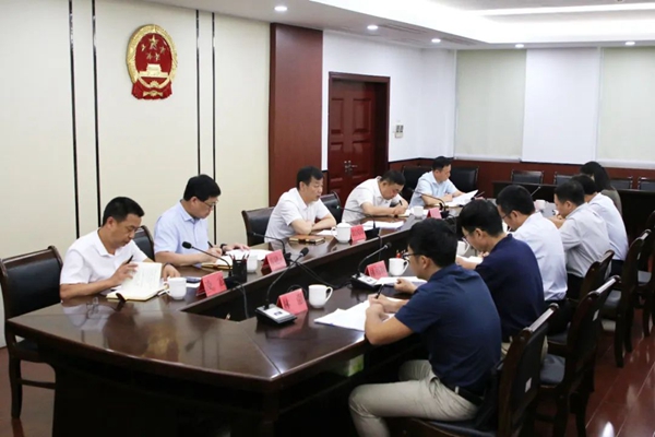 市委政法委召开委务会（扩大）会议(图1)