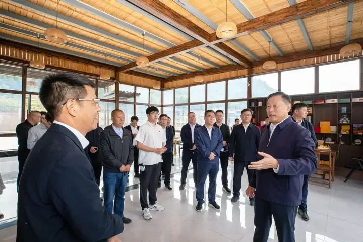 梁伟新：抓紧抓实突出问题整改 推动流域水质 有效提升和生态环境全面改善(图2)