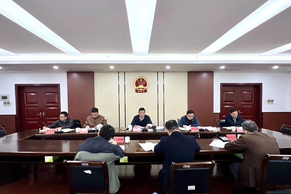 市委政法委召开委务会（扩大）会议
