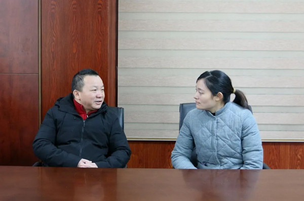 宁德市检察院陈良华检察长走访全国人大代表雷金玉(图1)