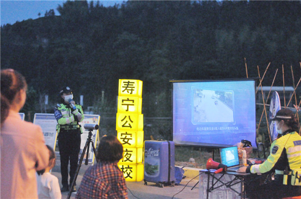1-2206151G03WY.jpg