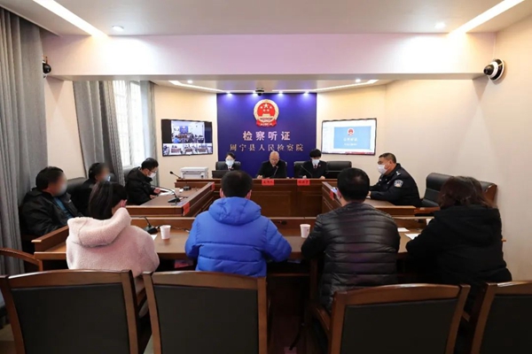 1-2212091K209257.jpg