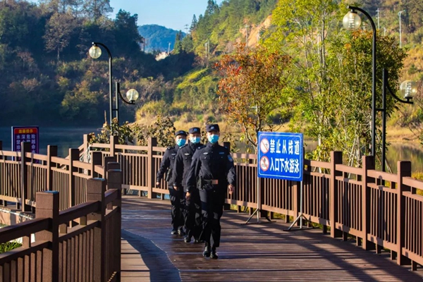 【打造法治强市】古田：立体巡防构筑社会治安“安全网”(图5)