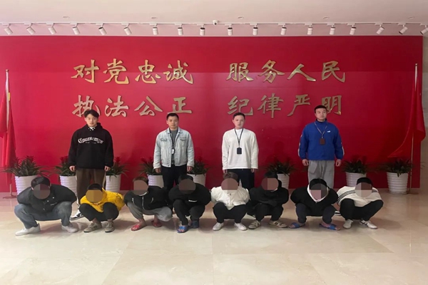 拉车门“开盲盒”？？？盗窃团伙“团灭”！(图2)