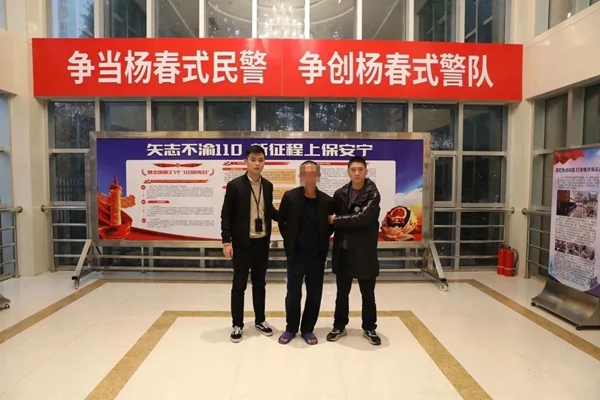 1-23022GG156250.jpg
