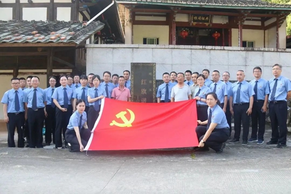 1-230G11Q43cR.jpg
