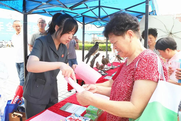 ▲ 福鼎法院联合多部门开展普法宣传活动.jpg